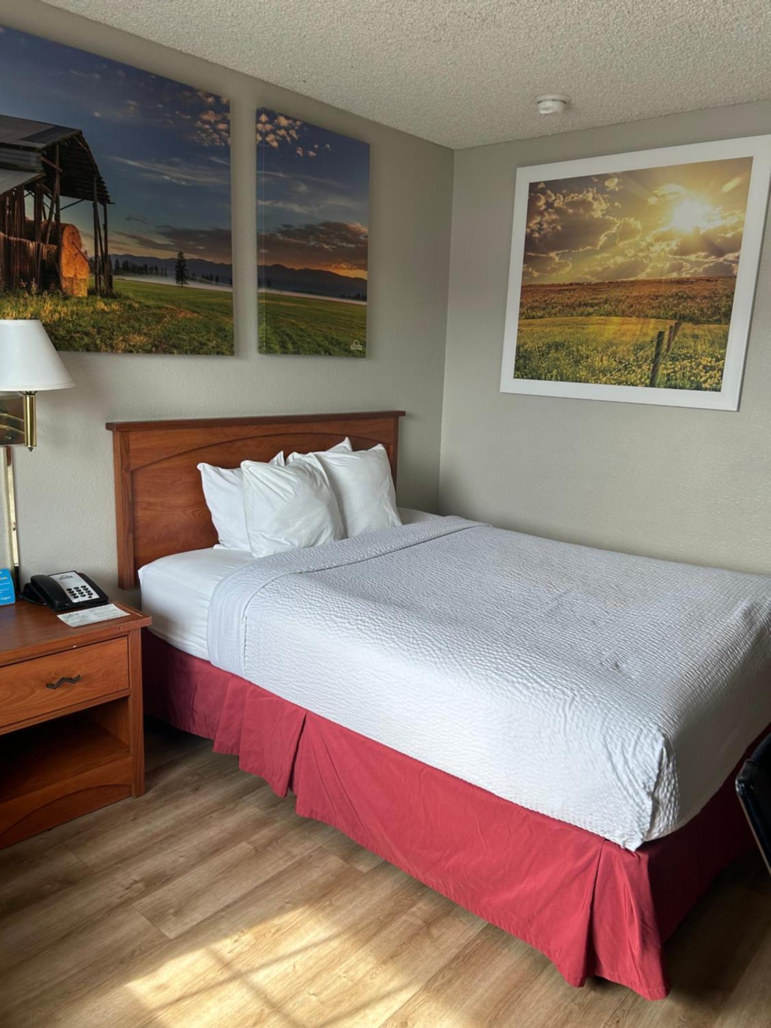 Days Inn By Wyndham Turlock Eksteriør billede